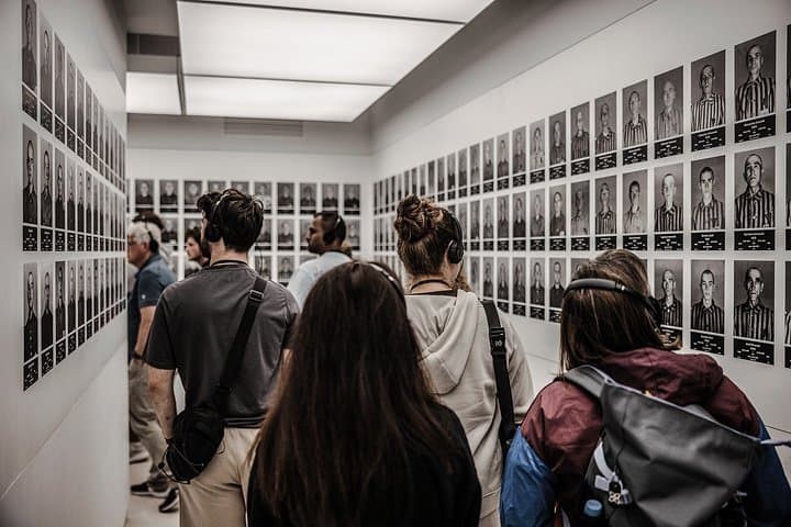 VIP Auschwitz Birkenau Tour with Private Guide Only For You