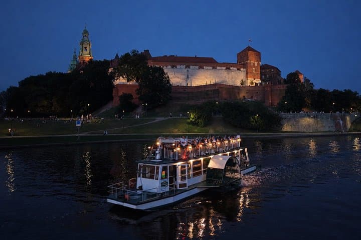 Krakow Panorama Evening Cruise with Wawel Views and Audio Guide