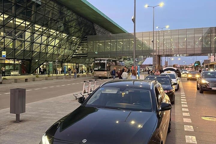 Krakow Airport Private Transfer to or from City