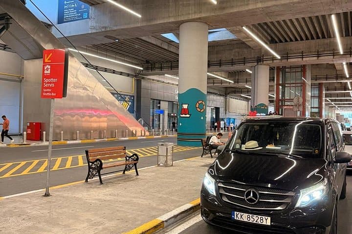 Krakow Airport Private Transfer to or from City