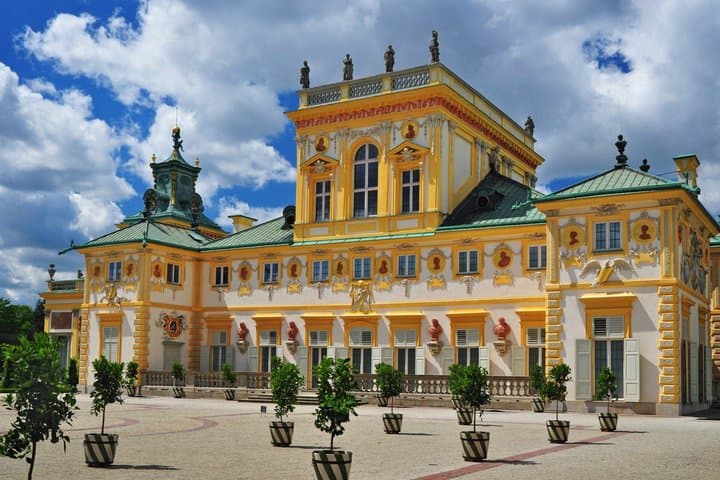 Skip-the-Line Warsaw Royal Castle Private Guided Tour