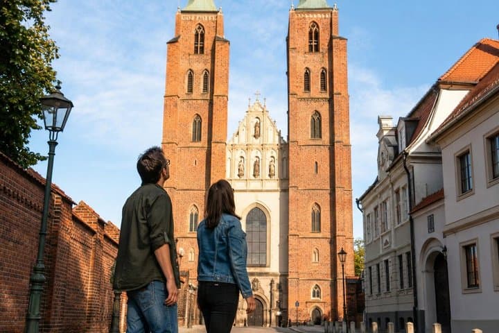 Secrets of Poznań: Self-Guided Scavenger Hunt & Walking Tour