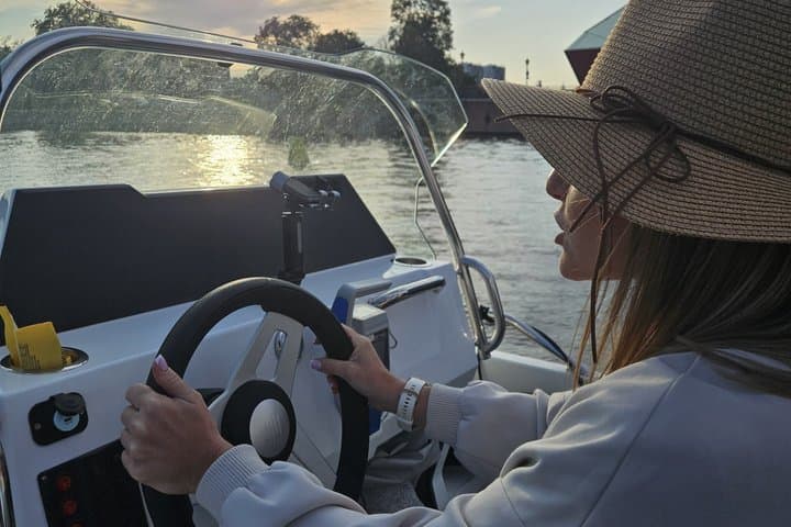 Gdańsk Scenic Cruise with Local Beer from Brovarnia Brewery