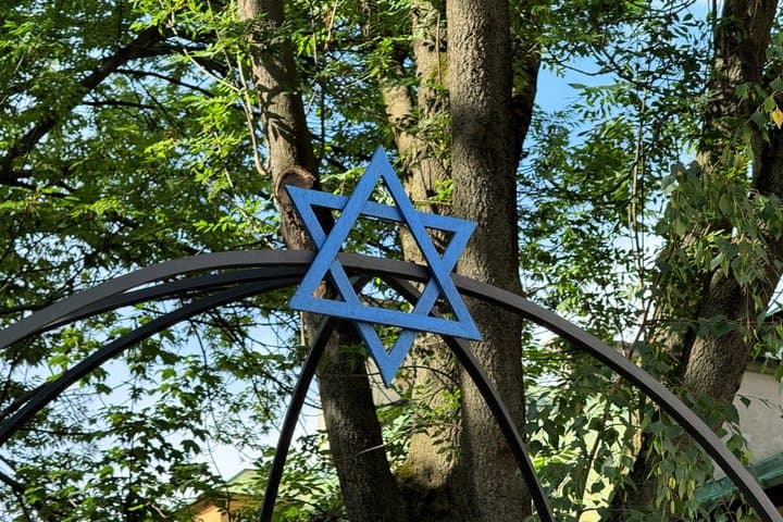 Krakow, Wieliczka & Auschwitz: 3 Days of History and Heritage