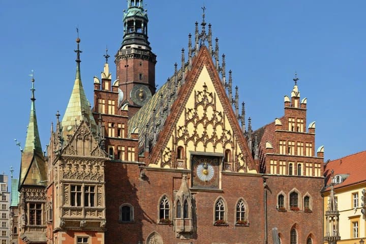 Wrocław Self Guided Walking Tour Bronze Dwarfs Audio Quiz