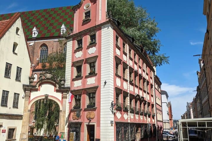 Wrocław Self Guided Walking Tour Bronze Dwarfs Audio Quiz
