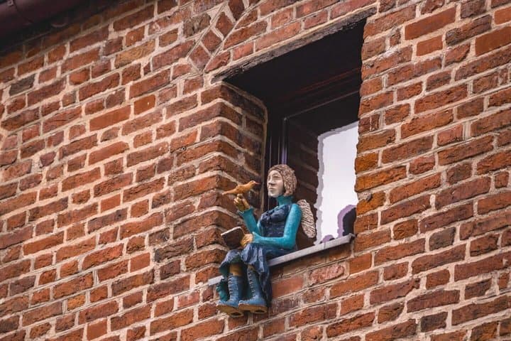 Hello Toruń: Private 2-Hour Intro City Walk with Local Guide
