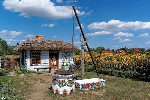 From Krakow: Zalipie Village Private Transport
