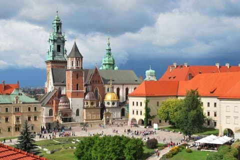 Krakow Scavenger Hunt & Highlights Self-Guided Walking Tour