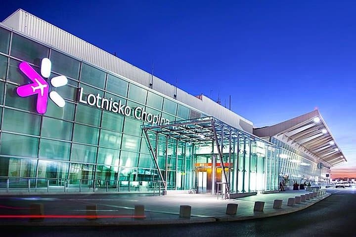 Private transfer by social-distance car from or to Warsaw Chopin Airport