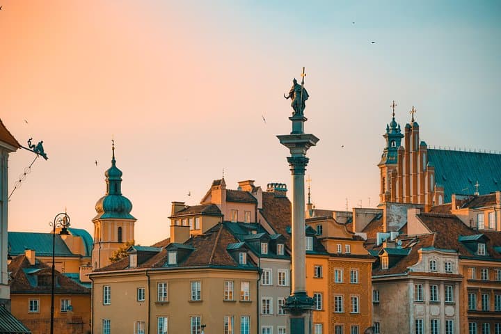 Private Transfer from Wroclaw to Warsaw with 2 hours of Sightseeing