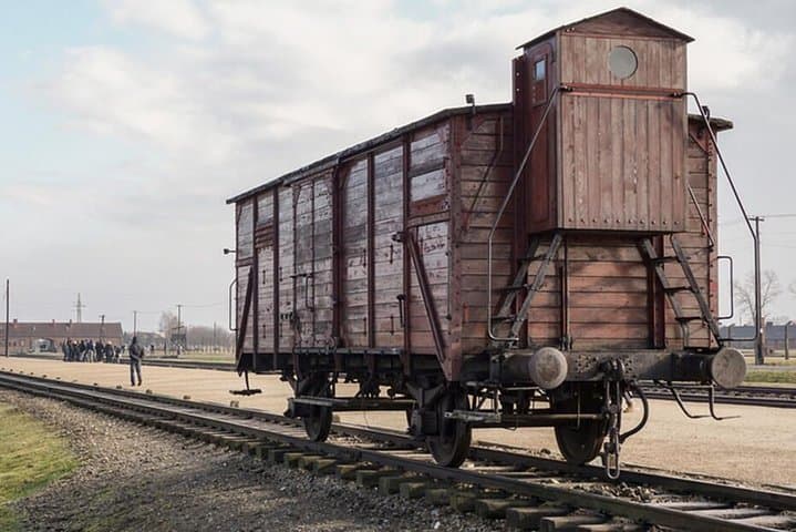 Private Tour to Auschwitz & Birkenau from Katowice