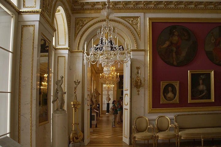 Lazienki Park + Museum of King Jan III's Palace at Wilanow:Small group /Pick-up/