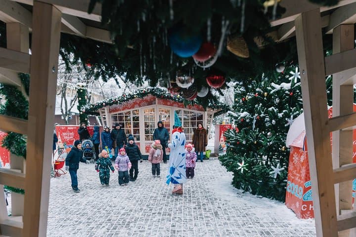 A Festive Private Walk Through Lodz Christmas Wonderland