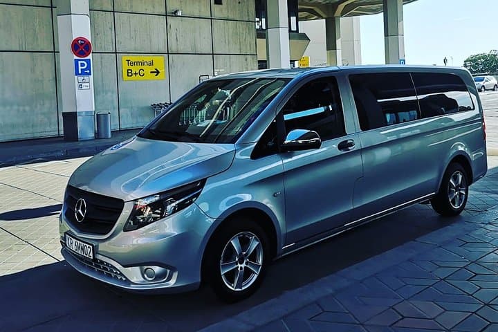 From Krakow to Vienna Airport Private Transfer