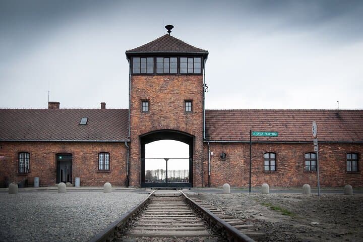Auschwitz - Birkenau Private, 6-hr Study Tour