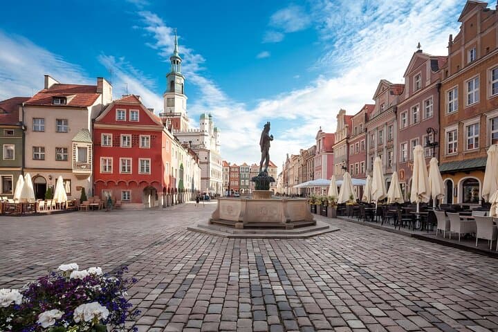 Captivating Corners of Poznan – Private Walking Tour