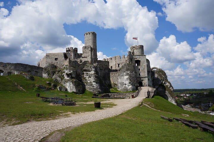 Ogrodzieniec Castle (Trail of the Eagles Nest)