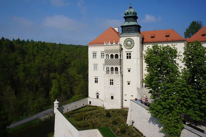 Pieskowa Skala Castle and Gardens Summer