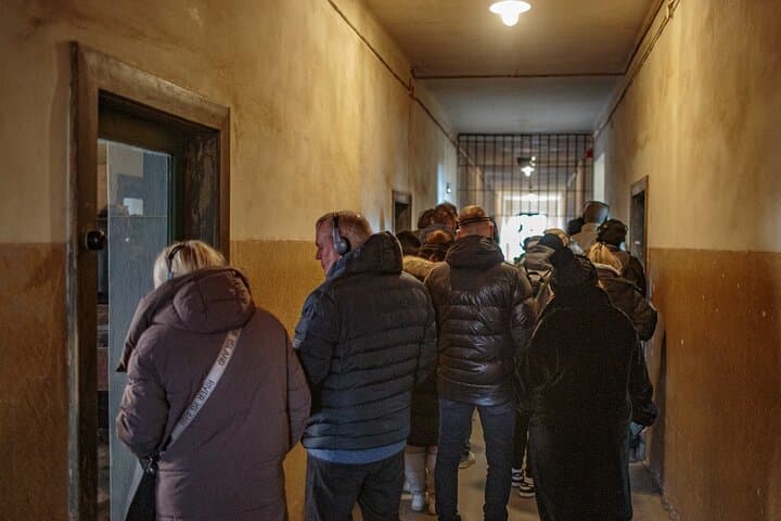 Auschwitz-Birkenau Guided Tour with Ticket & Transfer from Krakow