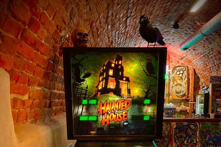 2 Hour Private Pinball and Arcade Museum Tour from Krakow