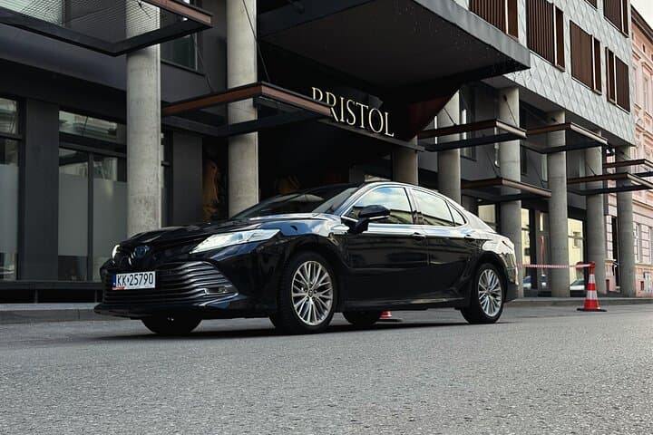 Luxury Private Transfer from Krakow to Prague