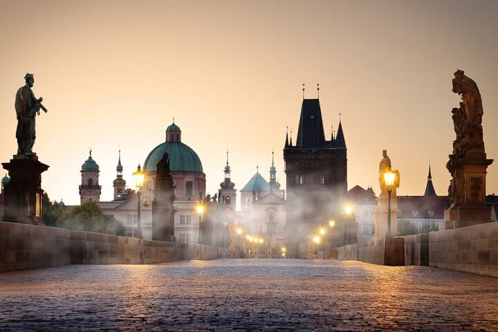 Luxury Private Transfer from Krakow to Prague