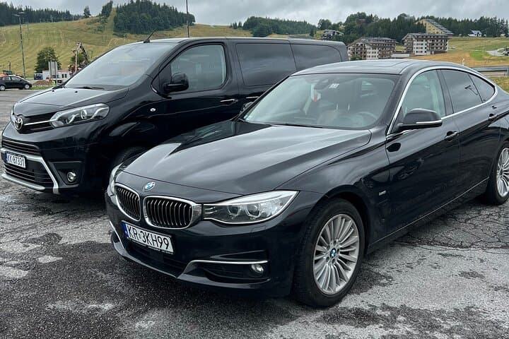 Luxury Private Transfer from Krakow to Vienna