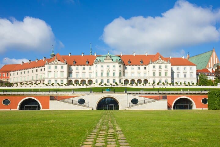 Warsaw Old Town Private Tour with Skip the Line Royal Castle