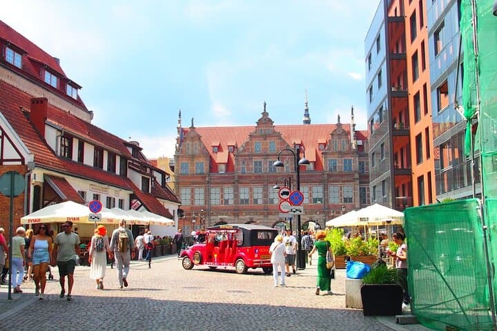 Wroclaw Private Walking Tour with a Local