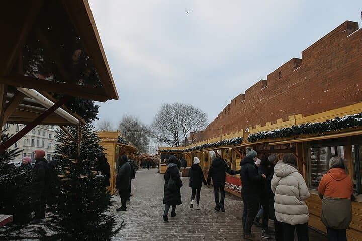 Warsaw: Polish Christmas Tour with Food and Drinks