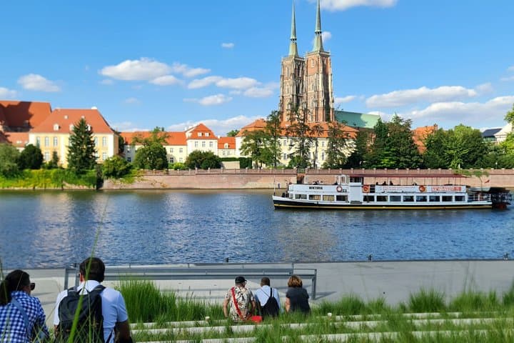 Wrocław differently – unknown alleys of the city (2 hours)