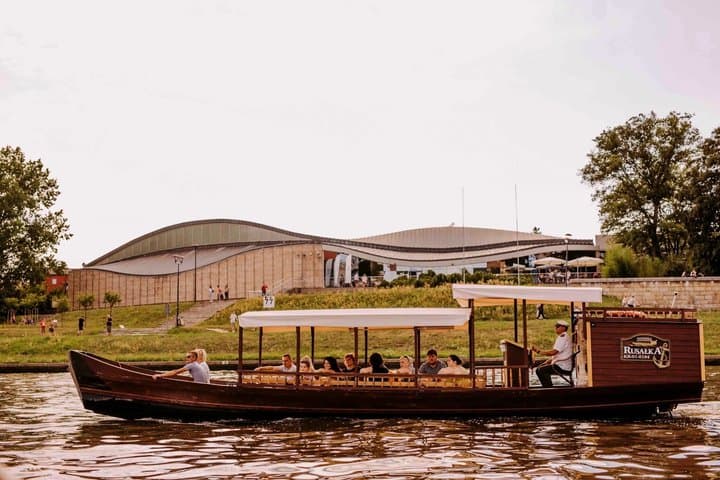 Gondola cruise The Vistula River Krakow private tour up to 12 person