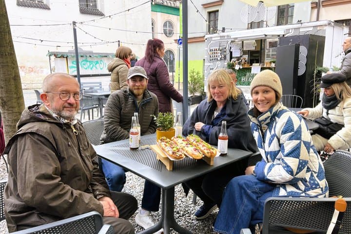 Warsaw Food Tasting Tour of Hidden Gems (Small Groups)