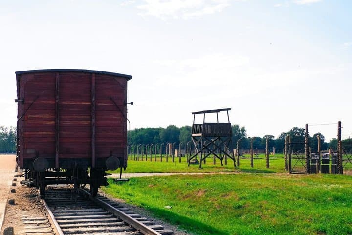 Oswiecim Auschwitz Admission Ticket with Audio Experience