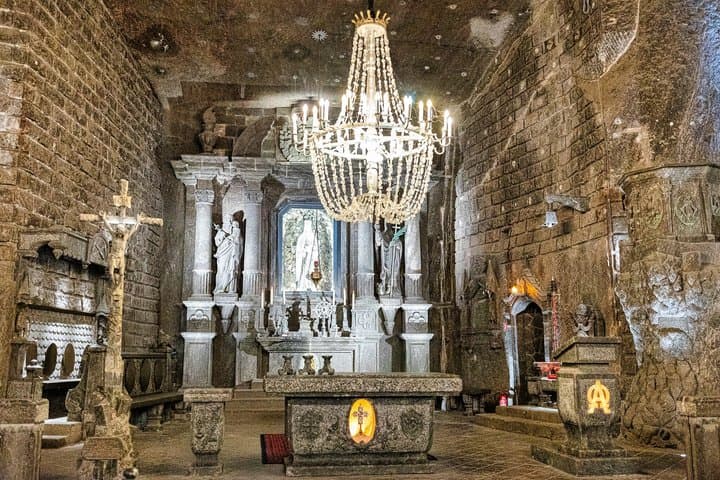 Krakow: Wieliczka Salt Mine Guided Tour with Hotel Pickup