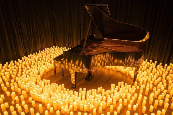 I like Queen Piano Show by Candle Shine