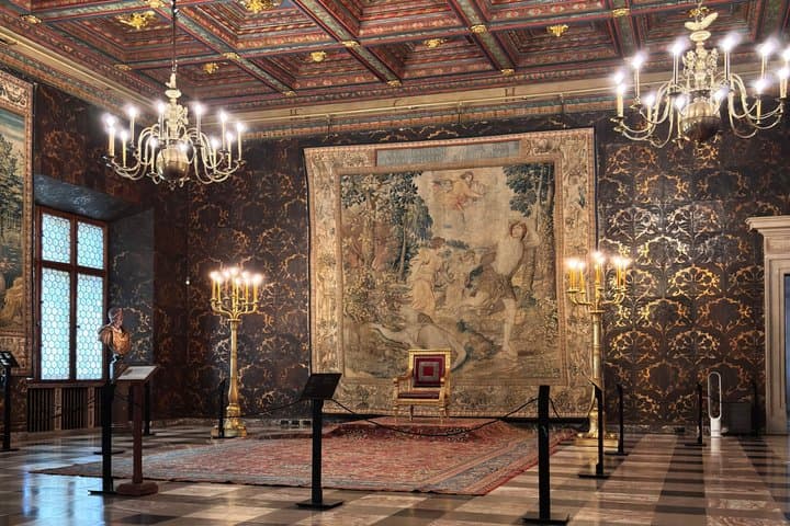 Wawel Royal Castle Skip the Line