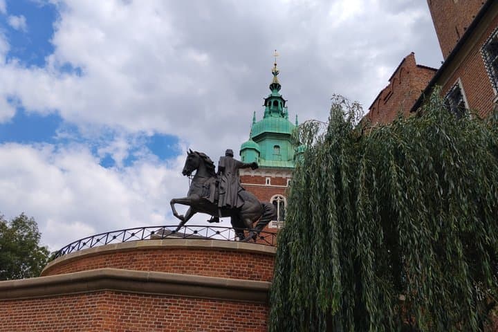 Krakow Walking Tour: Old Town & Wawel Castle
