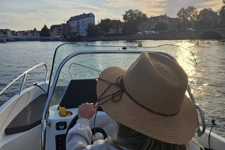 Gdańsk: Private Self-Drive Electric Boat Rental (No License)